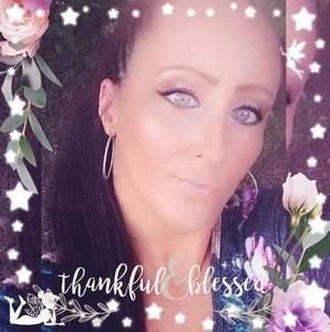 Meet your Posher, Elysha